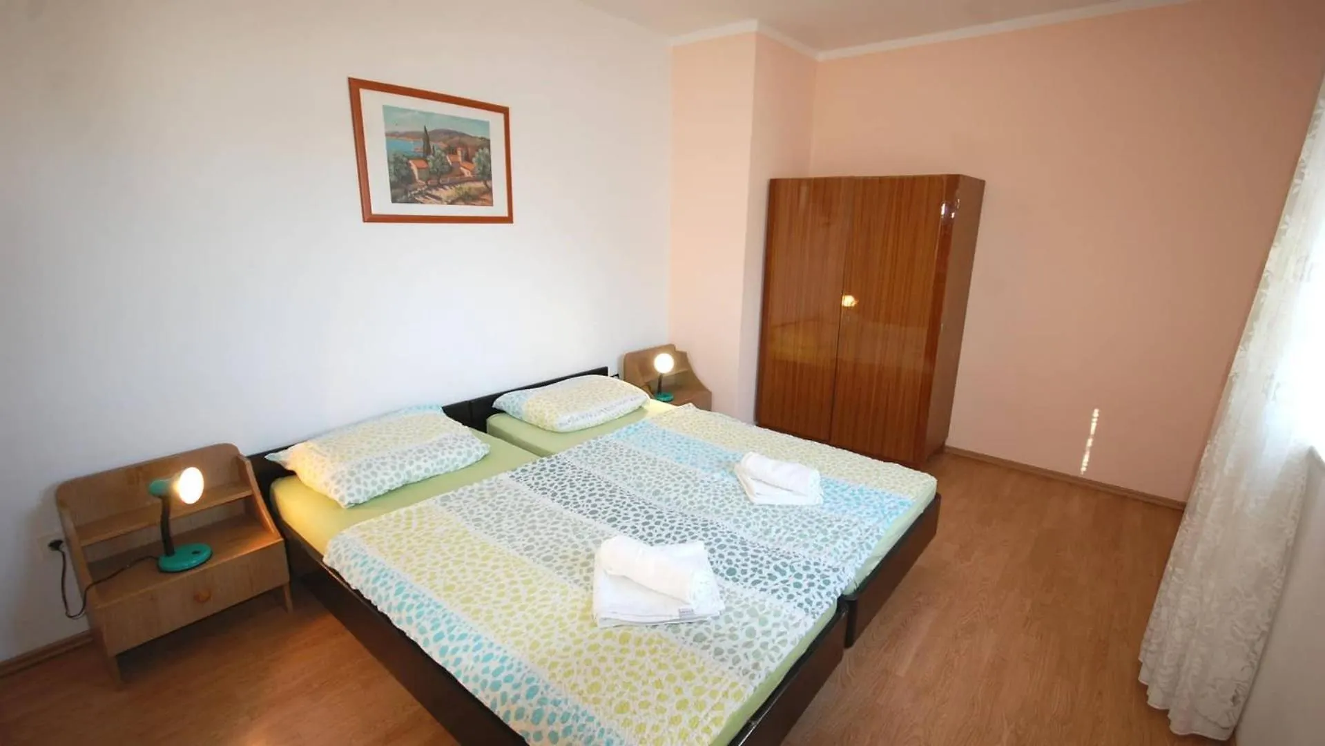 Apartments With A Parking Space Njivice, Krk - 21762 Njivice