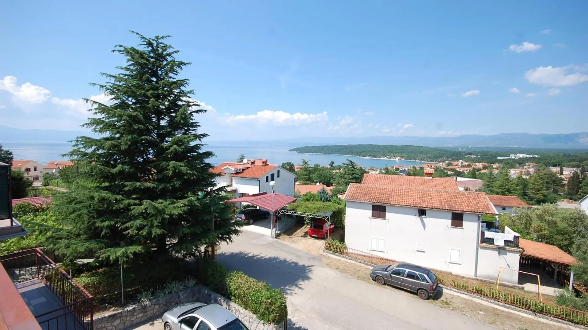 Apartments With A Parking Space Njivice, Krk - 21762