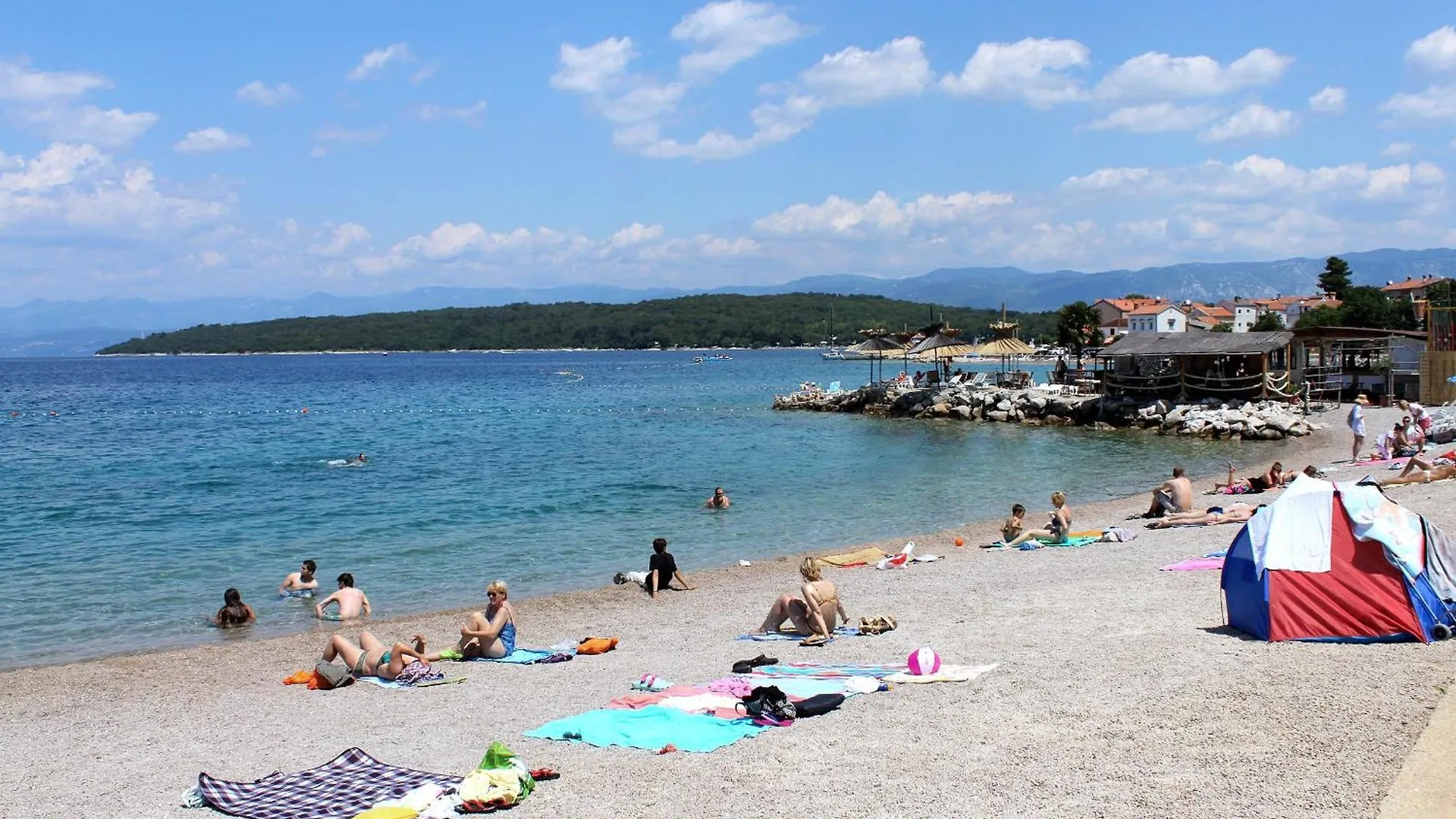 Apartments With A Parking Space Njivice, Krk - 21762  Njivice
